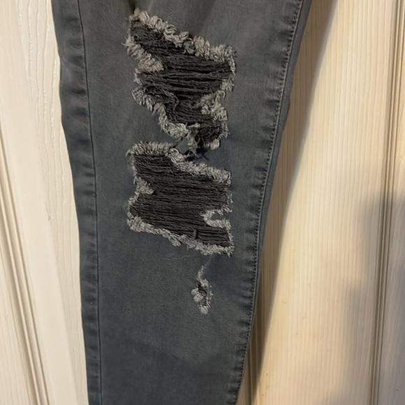 Jeans - Picture 3 of 6